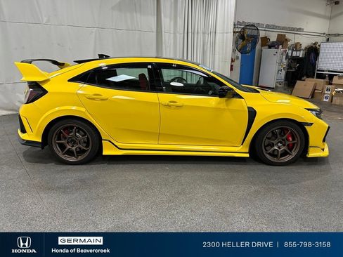 Used 2021 Honda Civic Type R Limited image 9
