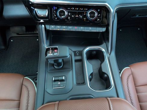New 2026 GMC Sierra 1500 Denali Ultimate AWD/4WD image 13