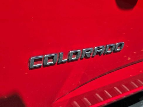 Used 2018 Chevrolet Colorado LT RWD image 10