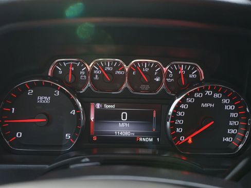 Used 2016 GMC Sierra 2500 SLT w/ Duramax Plus Package image 18