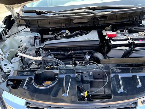 Used 2017 Nissan Rogue S FWD image 32