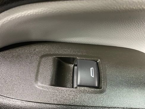 Used 2024 Chevrolet Equinox LS w/ LS Convenience Package AWD/4WD image 19