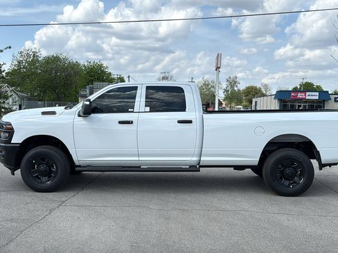 New 2026 RAM 2500 Tradesman AWD/4WD image 2