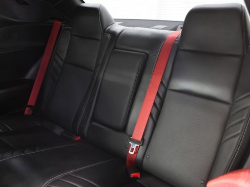Used 2018 Dodge Challenger SRT Hellcat RWD image 9