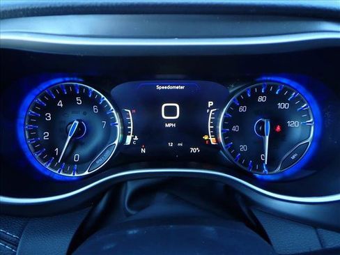 New 2026 Chrysler Pacifica Select image 28