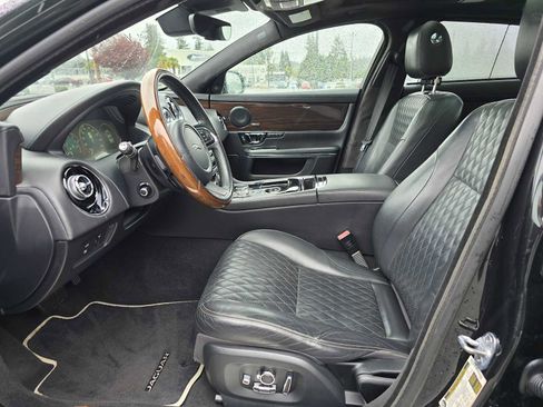Used 2019 Jaguar XJ L Portfolio RWD image 19