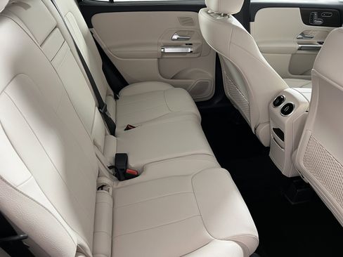 New 2026 Mercedes-Benz GLB 250 4MATIC image 24