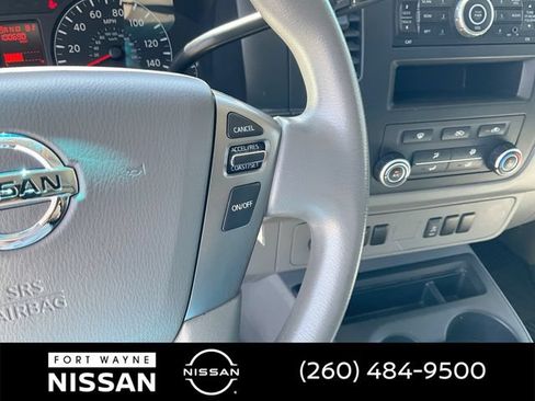 Used 2016 Nissan NV 2500 SV RWD image 22