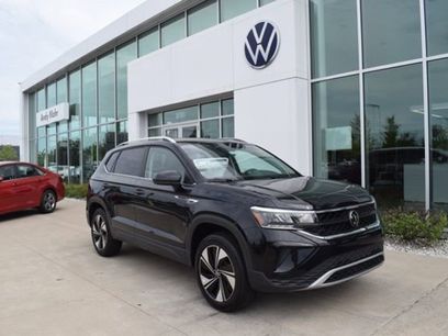 New 2024 Volkswagen Taos SE