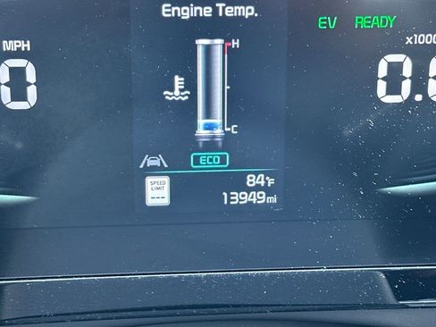 Certified 2025 Kia Sportage LX image 16