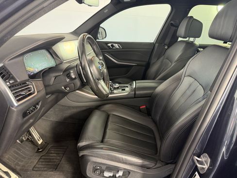 Used 2022 BMW X5 sDrive40i w/ M Sport Package image 5