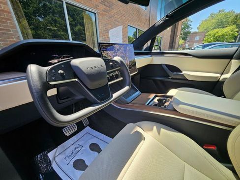 Used 2023 Tesla Model X AWD/4WD image 37