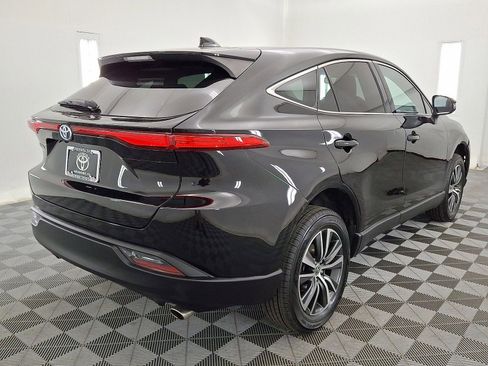 Used 2023 Toyota Venza LE AWD/4WD image 16