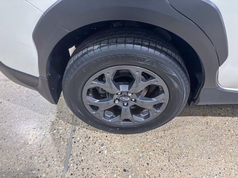 Used 2022 Subaru Crosstrek 2.5i Sport w/ Moonroof Package image 10