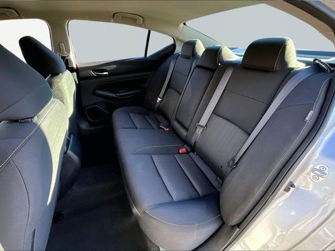 Used 2022 Nissan Altima 2.5 S image 18