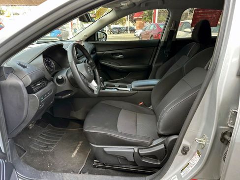 Certified 2020 Nissan Sentra SV w/ Electronics Package FWD image 9