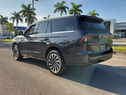 Certified 2025 Lincoln Navigator Black Label AWD/4WD image 4