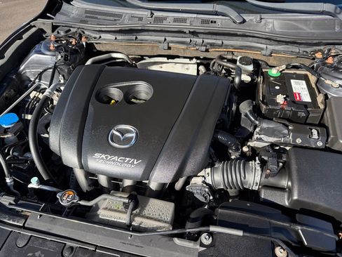 Used 2014 MAZDA MAZDA3 i Sport image 10