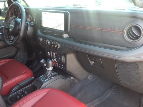 Used 2024 Jeep Wrangler Unlimited Rubicon 392 AWD/4WD image 10