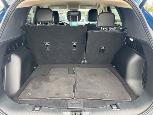 Used 2020 Ford Escape SEL image 23