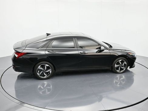 Used 2023 Hyundai Elantra Limited image 31