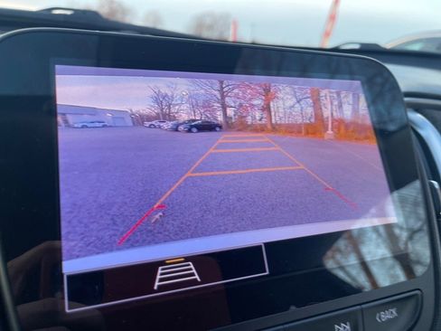 Used 2023 Chevrolet Malibu LT image 13