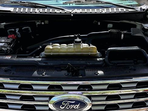 Used 2020 Ford Expedition Limited RWD image 30