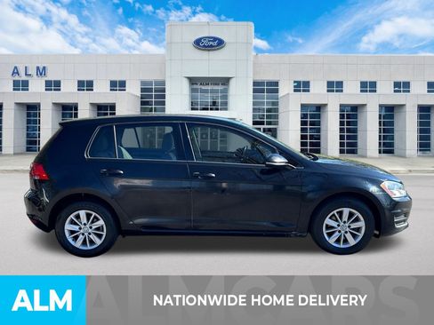 Used 2017 Volkswagen Golf SE image 5