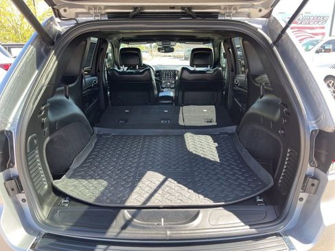 Used 2020 Jeep Grand Cherokee Limited image 13