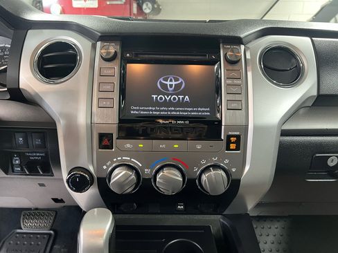 Used 2016 Toyota Tundra SR5 image 28
