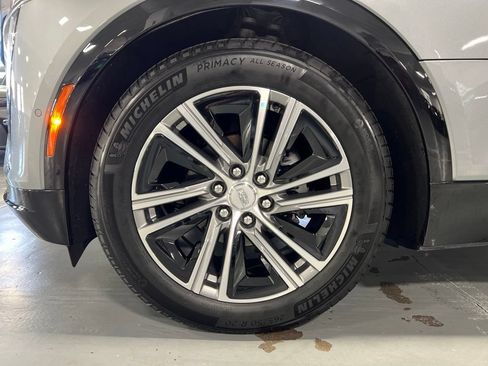 Used 2024 Cadillac Lyriq Luxury RWD image 9