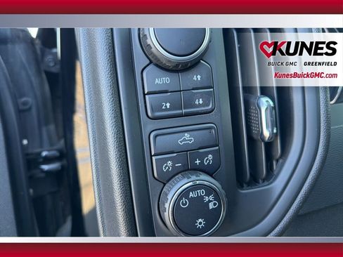 Used 2024 GMC Sierra 1500 AT4 w/ Technology Package image 20