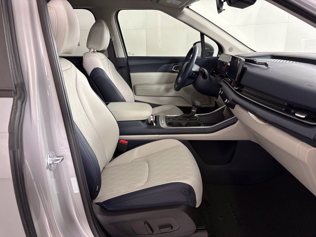 New 2026 Kia Carnival EX FWD image 47