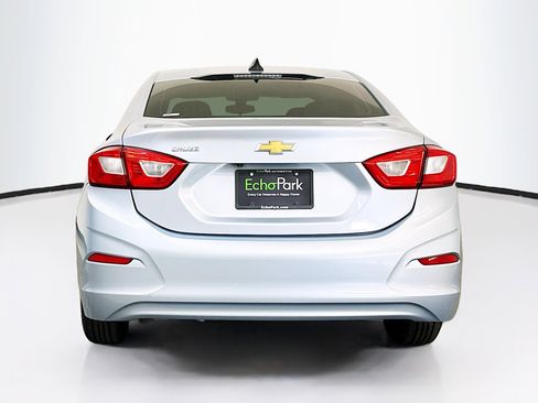 Used 2018 Chevrolet Cruze LS FWD image 7
