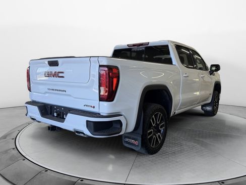 Used 2024 GMC Sierra 1500 AT4 w/ Technology Package image 5