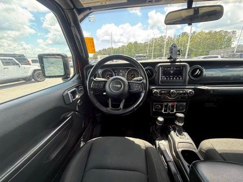 Used 2022 Jeep Gladiator Sport AWD/4WD image 8