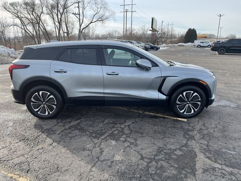 Used 2024 Chevrolet Blazer EV LT image 7