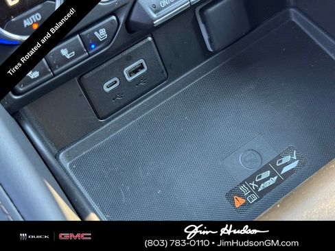 Used 2024 Chevrolet Tahoe High Country w/ Advanced Technology Package image 35