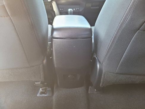Used 2017 Toyota RAV4 XLE w/ Plus Extra Value Package FWD image 17