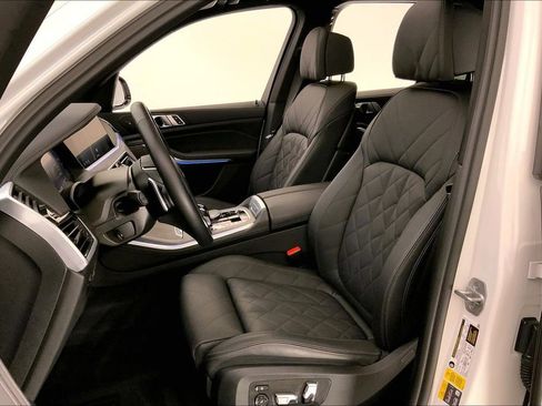 Used 2023 BMW X5 xDrive45e w/ Luxury Seating Package AWD/4WD image 13