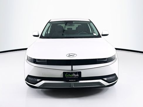 Used 2024 Hyundai Ioniq 5 SEL image 2