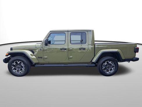 New 2025 Jeep Gladiator Sport w/ Premium Package image 9