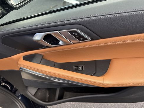 Used 2022 BMW X6 xDrive40i w/ M Sport Package image 35