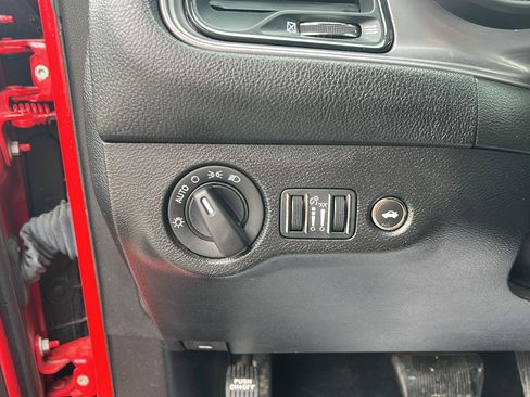 Used 2023 Dodge Challenger R/T image 12