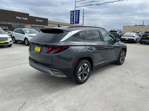New 2026 Hyundai Tucson SEL FWD image 3