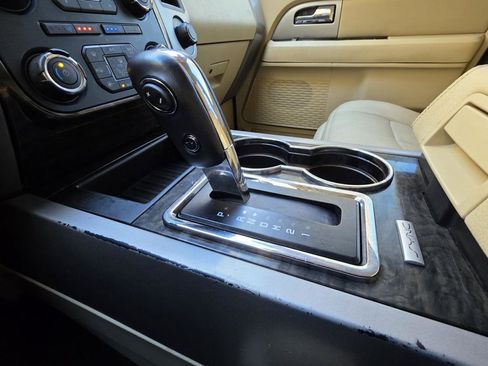 Used 2017 Ford Expedition EL Limited image 27