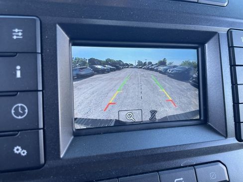 Used 2018 Ford F150 XLT AWD/4WD image 15