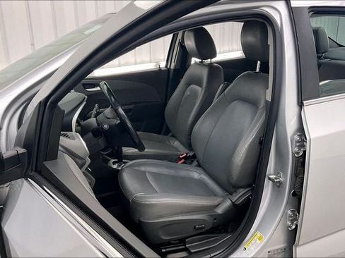Used 2017 Chevrolet Sonic Premier FWD image 8