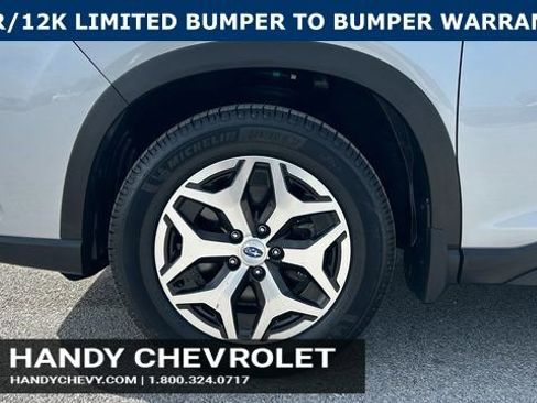 Used 2022 Subaru Forester Premium image 11