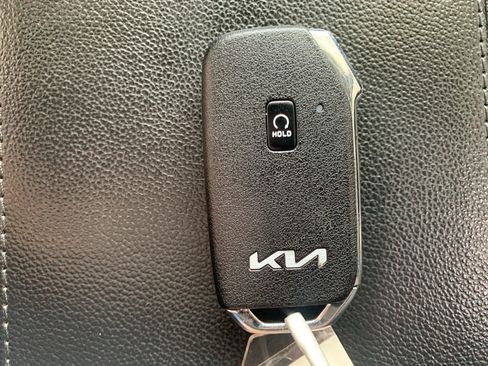 Used 2023 Kia Sportage EX FWD image 30